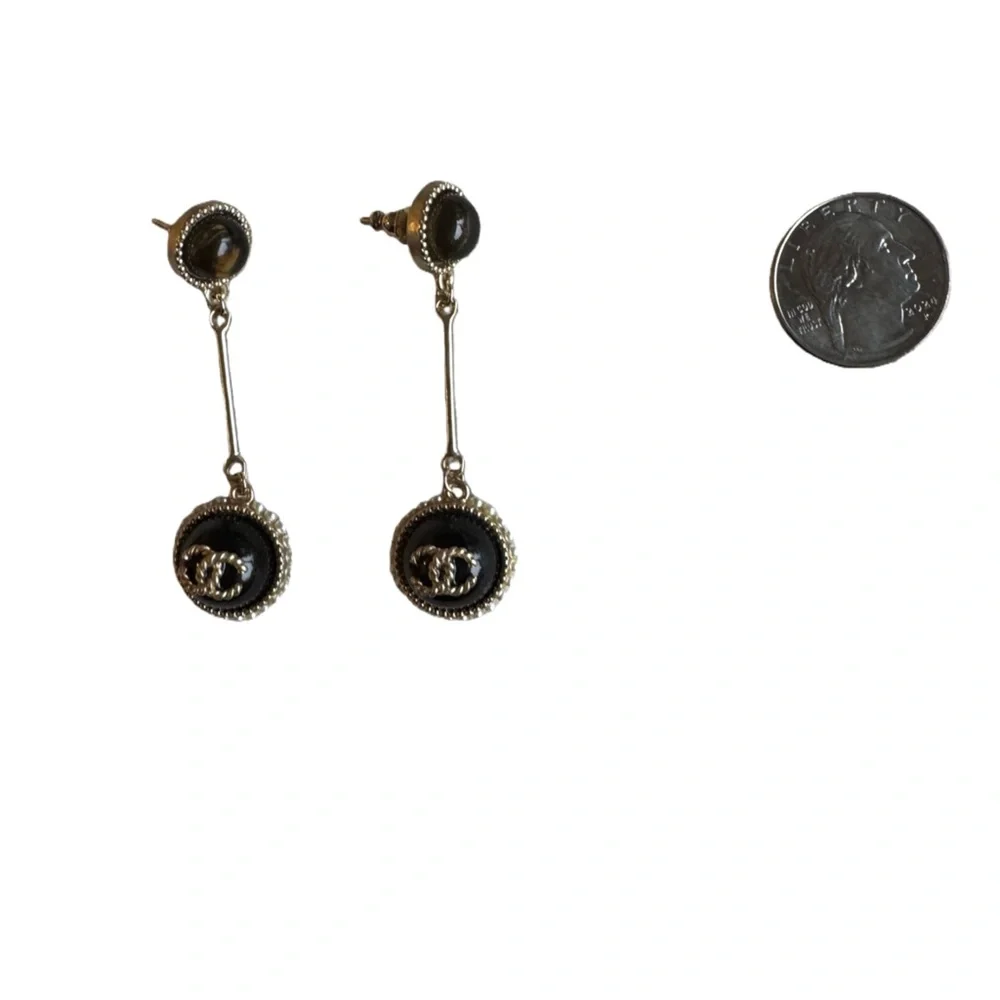 Vintage CHANEL Black and Gold Drop Earrings - Picture 2 of 6